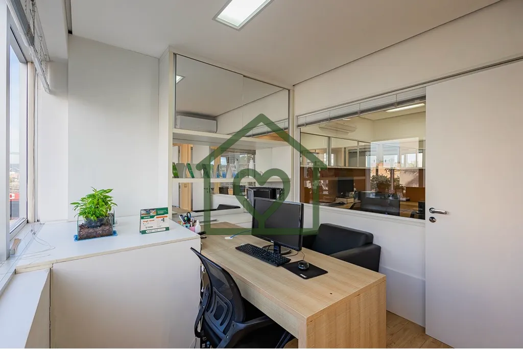 Imagem Excelente oportunidade para investidores: sala comercial já locada, com retorno garantido! 
 
Local...