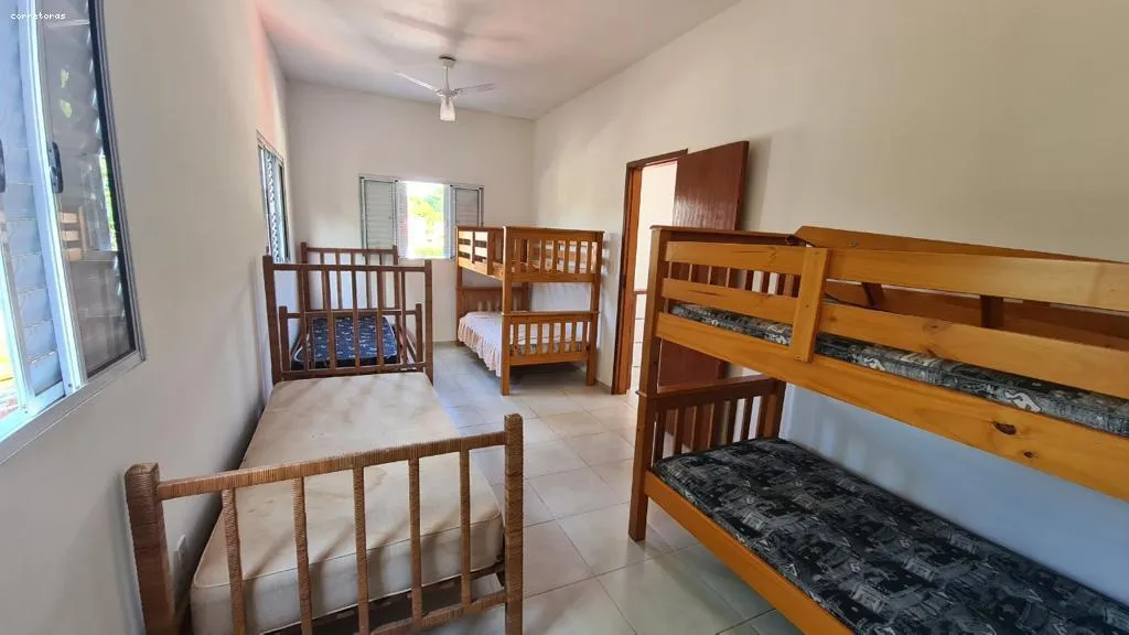 Imagem Sobrado para Venda em São Sebastião, Boiçucanga, 3 dormitórios, 3 suítes, 4 banheiros, 2 vagas
