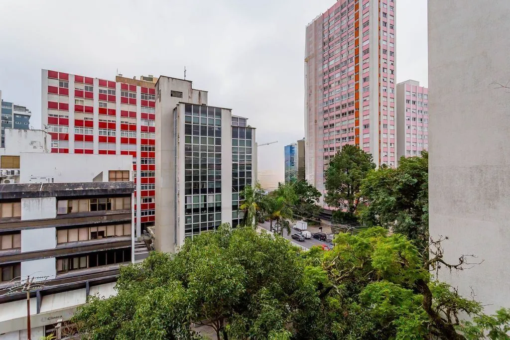 Imagem Apartamento 3 dorms à venda Rua Vinte e Quatro de Outubro, Moinhos de Vento
