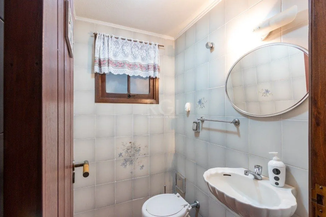 Imagem Casa para Venda - 357.28m², 4 dormitórios, sendo 1 suites, 4 vagas - Jardim Isabel