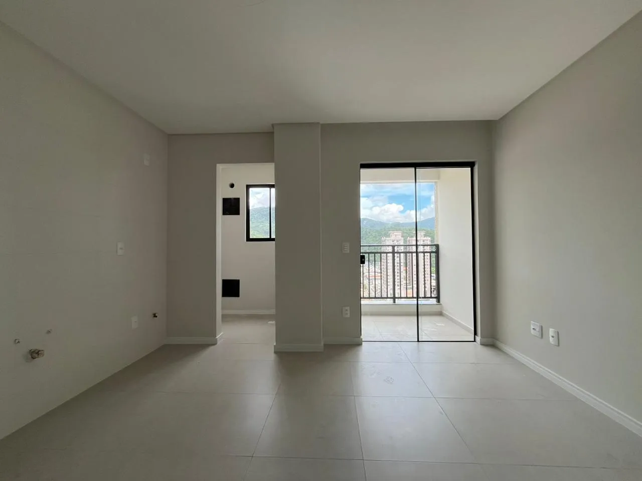 Imagem Apartamento com vista para o mar à venda com 57.76m2 por R$ 850.000,00
