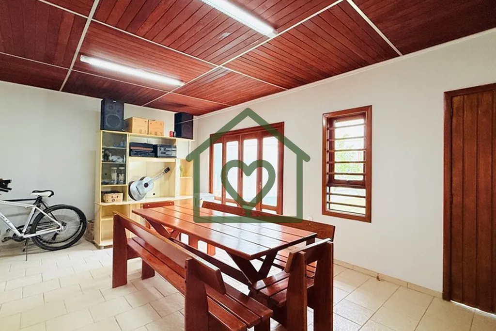 Imagem O Refúgio Perfeito no Bairro Teresópolis: Espaço, Conforto e Elegância em Cada Detalhe
 Se você...