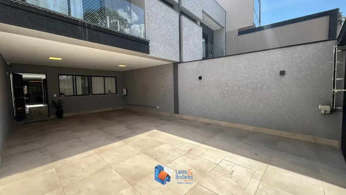 Imagem Sobrado para venda em Vila Pirituba com 4 quartos, sendo 2 suítes, 190m²