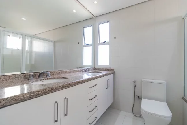 Imagem Apartamento à venda em São Paulo, Vila Sofia, com 4 quartos, 247m2