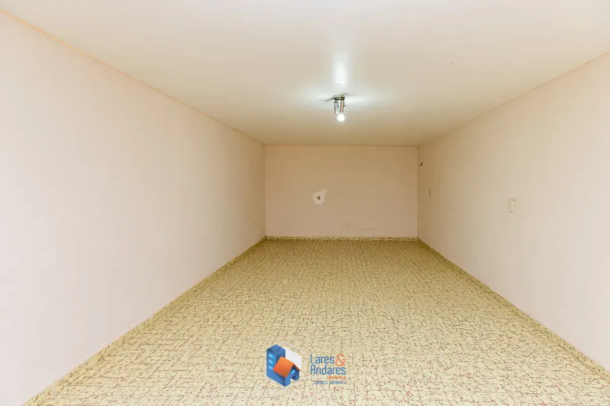 Imagem Sobrado para venda em Jardim Umuarama com 3 quartos, sendo 1 suíte, 396m²