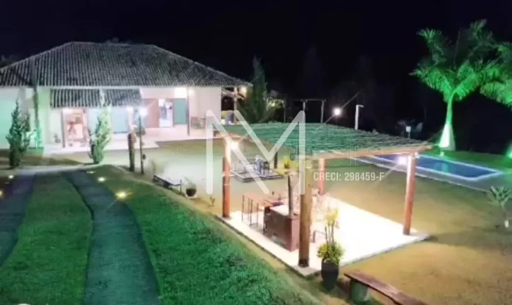 Imagem Chácara de Veraneio à Venda 3.200m² de Área - Paraibuna - SP