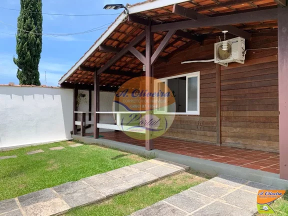 Imagem Casa 04 Dormitórios ( 01 suíte ) 250 metros da Praia - Praia das Toninhas