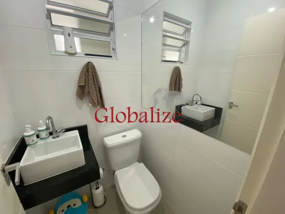 Imagem Casa Triplex com 3 suítes e 2 vagas no bairro Embaré em Santos por R$ 1.299.000,00
