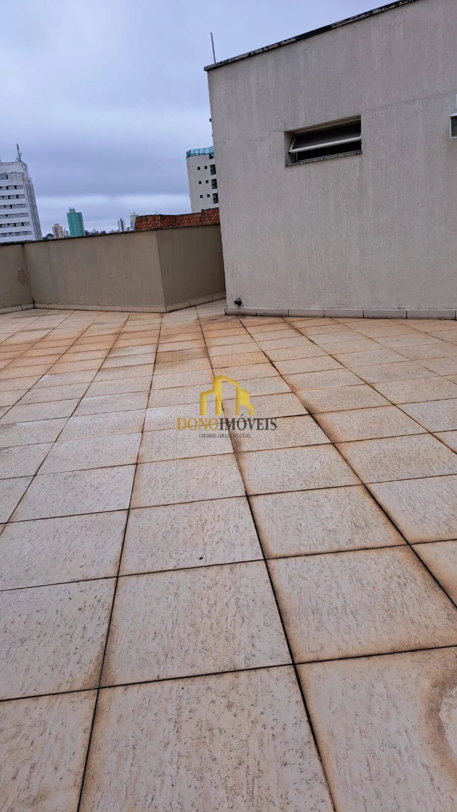 Imagem Cobertura à venda com 333 m², 3 dormitórios e 3 vagas, Rudge Ramos - SBC