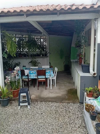 Imagem Casa com 2 dormitórios sendo 1 suíte e 1 vaga de garagem - Bairro Limeira Baixa – Brusque/SC