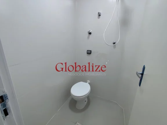 Imagem Apartamento à venda com 90m², 2 quartos, dependência, vaga demarcada por R$480.000,00 no Campo Grande em Santos