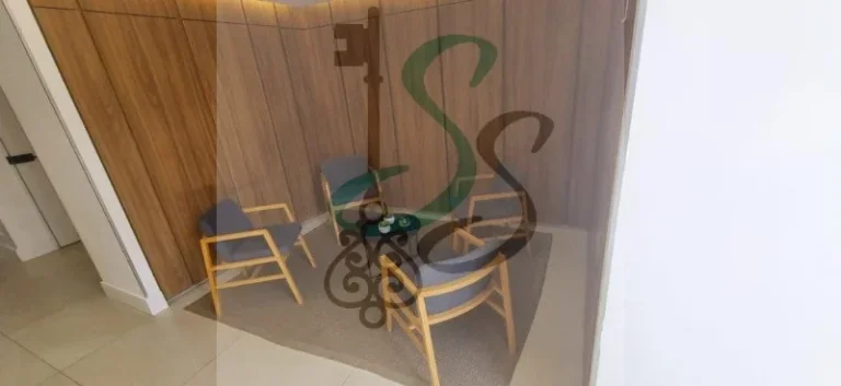 Imagem Apartamento na Vila Nova, Campinas/SP. 2 suítes sendo 1 com closet e banheiros com box blindex e armários