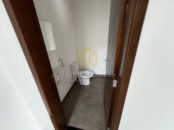 Imagem SOBRADO NOVO | ALTO PADRÃO | 4 DORMITÓRIOS | PISCINA | ZONA NORTE – CONDOMÍNIO MANTIQUEIRA – SJC