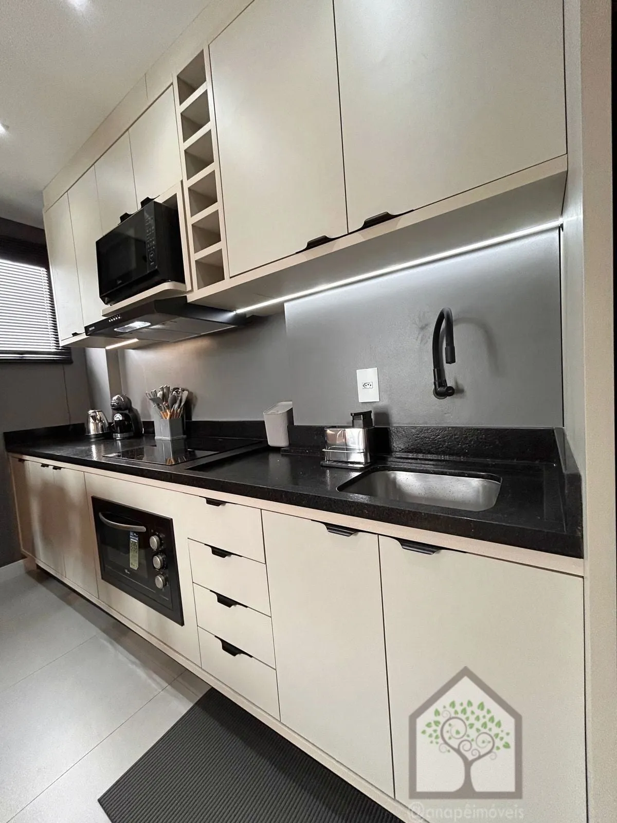 Imagem Studio Mobiliado à Venda na Carvoeira | 100 m da UFSC | Pronto para Morar ou Investir