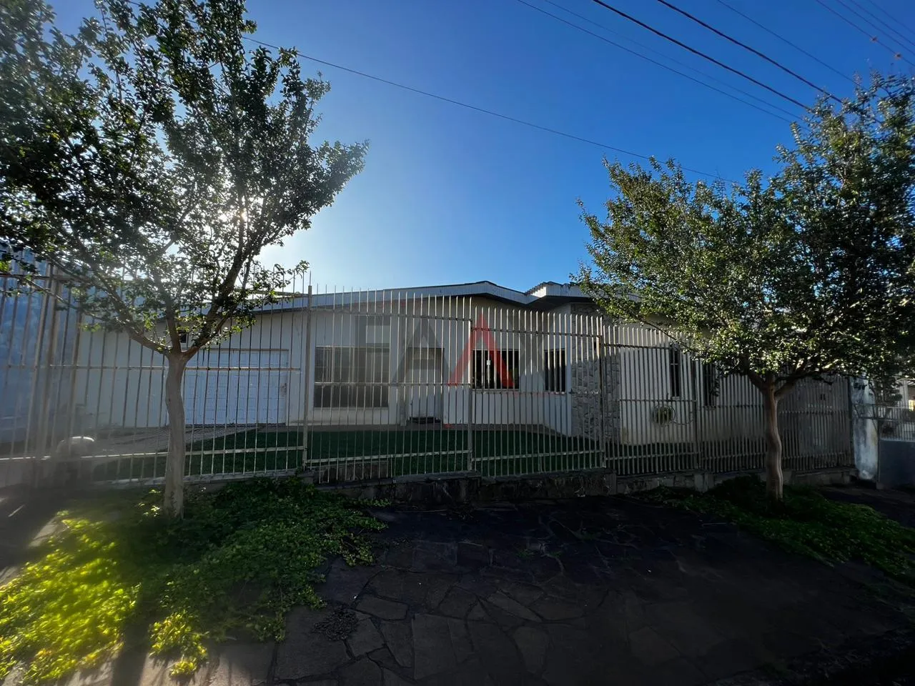 Imagem Ótima casa ampla à venda no Bairro dos Estados, GUARAPUAVA - PR