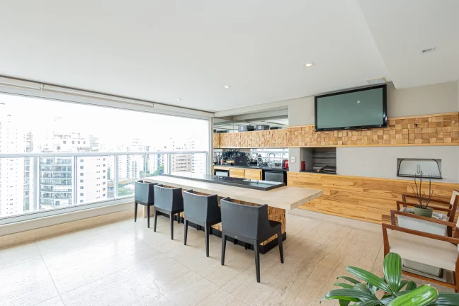 Imagem Apartamento de 3 suítes a venda em Moema