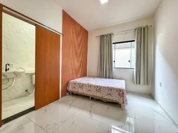 Imagem Casa em Alto Padrão, no condomínio Reserva do Parque , com 3 suítes, semi-mobiliada, climatizada e piscina , aceita financiamento bancário