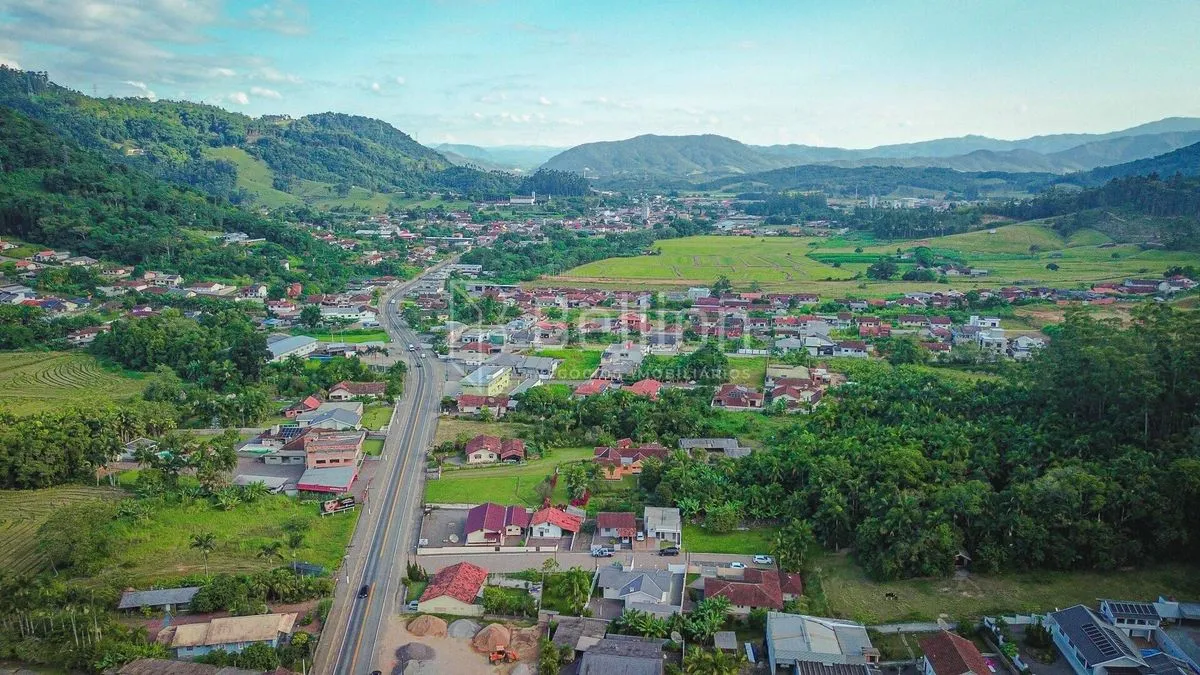Imagem Terreno à venda no bairro Gávea em Rodeio/Está buscando o lugar perfeito para construir sua casa ou iniciar um novo projeto?