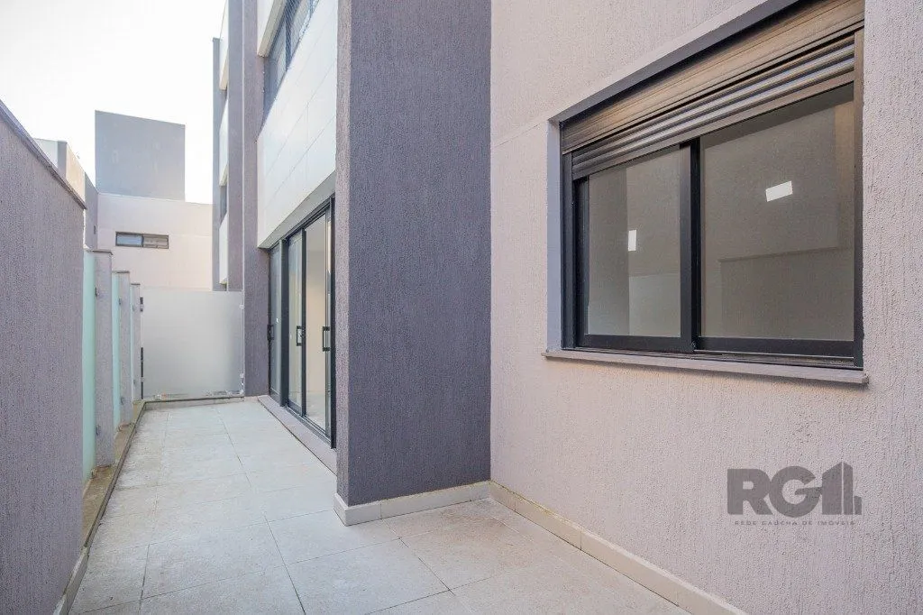 Imagem Apartamento Garden de 136,66m² com 3 dormitórios e 2 vagas no bairro Nonoai!