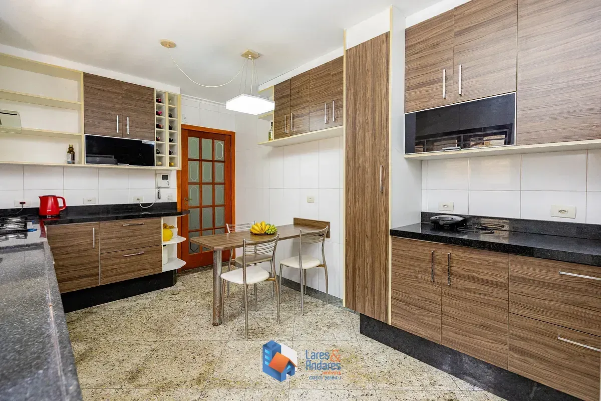 Imagem Sobrado para venda em Jardim Marajoara com 4 quartos, sendo 4 suítes, 276m²