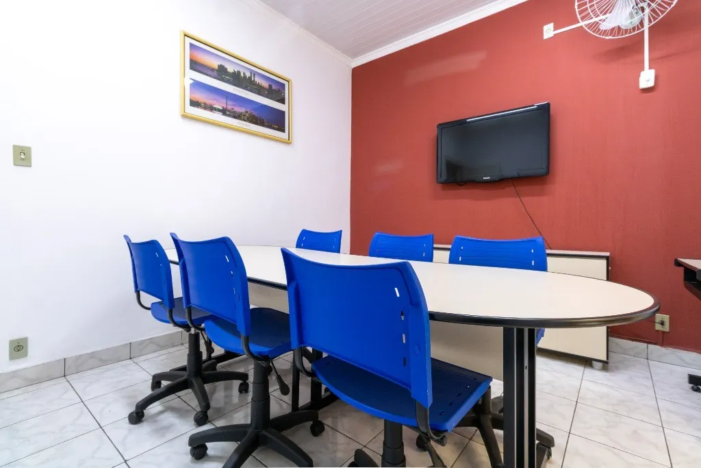 Imagem Imperdível oportunidade: Ponto Comercial para venda ou locação em Santo Antônio, São Caetano do Sul-SP - 7 salas, 3 banheiros, 322m².