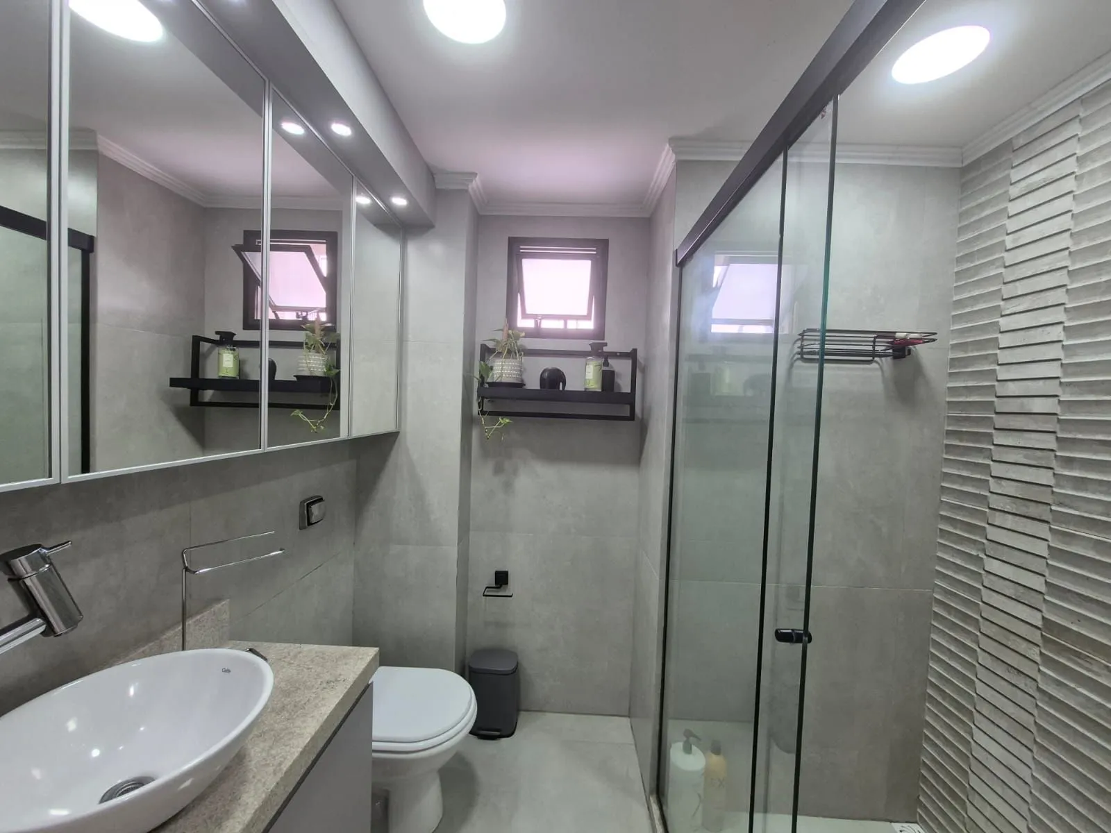 Imagem Apartamento de dois dormitórios e uma vaga de garagem no bairro Santana