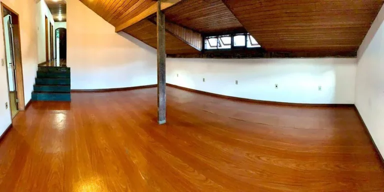 Imagem VENDO ESTA LINDA CASA EM NOVA FRIBURGO. BAIRRO: