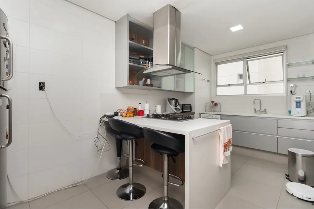 Imagem Cobertura à venda em São Paulo, Campo Belo, com 2 quartos, 191m2