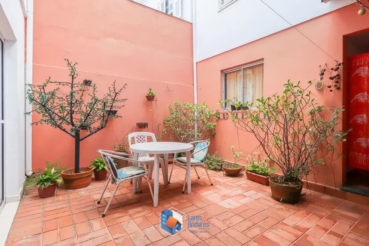 Imagem Casa para venda em Vila Cordeiro com 3 quartos, sendo 1 suíte, 164m²
