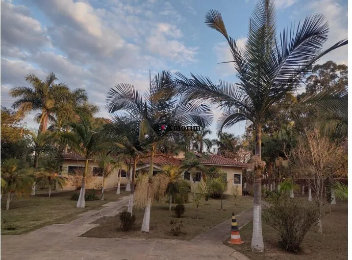 Imagem Terreno a venda em Itu com abundância de água, e área aproximada de 1.000 metros