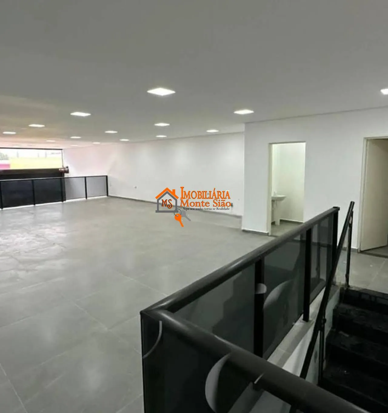 Imagem Salão para alugar, 360 m² por R$ 15.000,00/mês - Jardim São Jorge - Guarulhos/SP