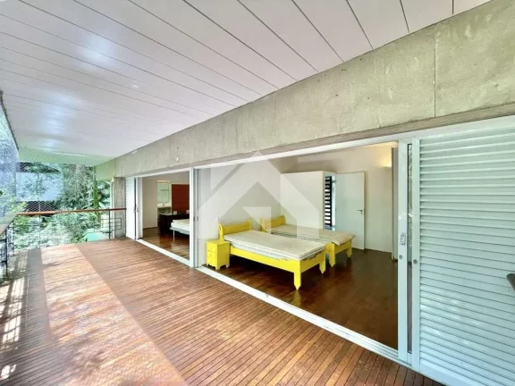 Imagem Casa de Condomínio em Chácara do Refúgio - Carapicuíba