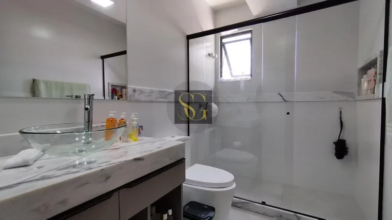 Imagem Casa para Venda em Teresópolis, Parque do Ingá, 3 dormitórios, 3 suítes, 5 banheiros, 2 vagas