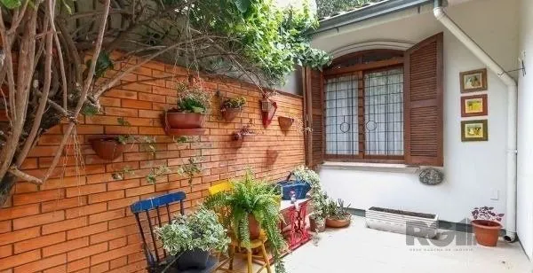 Imagem Casa sobrado no Jardim do Salso de 4 dormitórios e 3 vagas