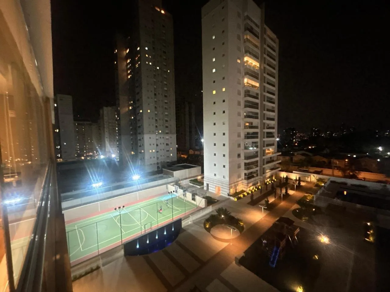 Imagem Luxuoso Apartamento no Coração do Parque Campolim Cond. Residencial Saint Tropez