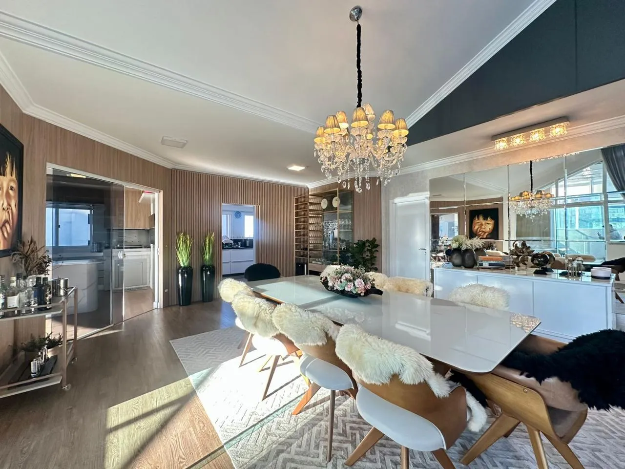 Imagem Apartamento à venda com 415m2 por R$ 5.050.000,00
