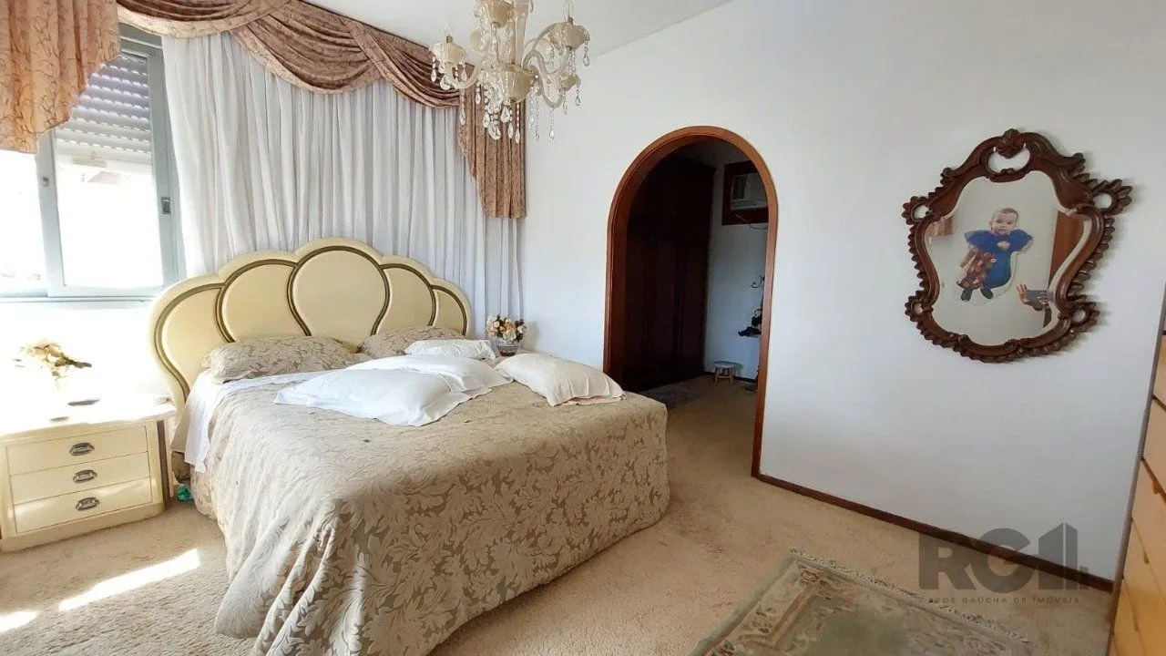 Imagem Casa para Venda - 347m², 3 dormitórios, sendo 3 suites, 3 vagas - Sétimo Céu