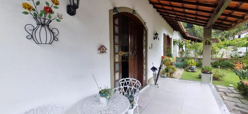 Imagem Casa em Condomínio para Venda em Teresópolis / RJ no bairro Várzea