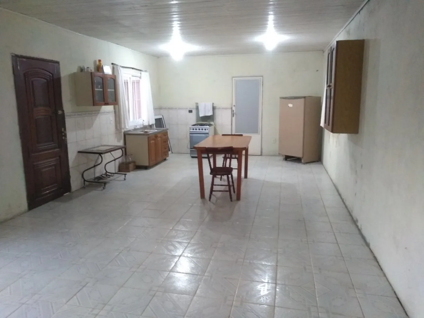 Imagem Casa para Venda em Pelotas, Três Vendas, 2 dormitórios, 1 banheiro, 1 vaga