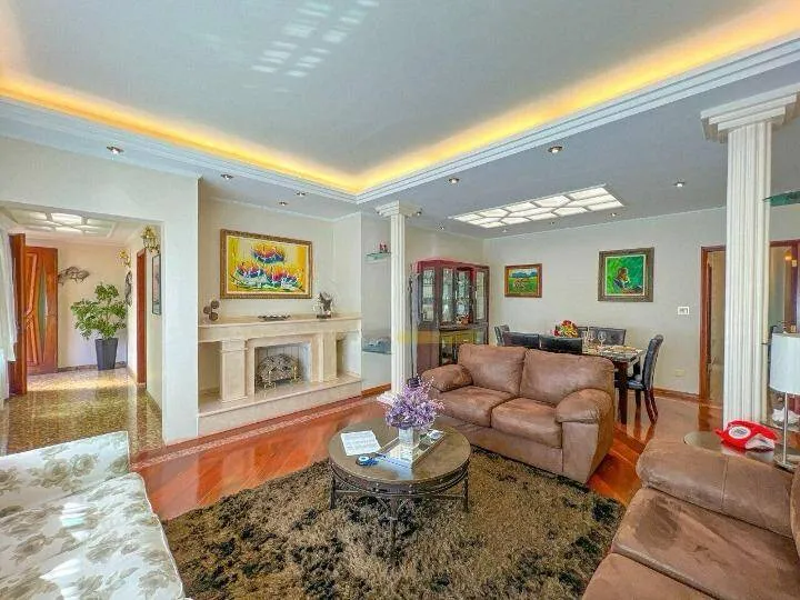 Imagem Casa Jardim França (Tucuruvi) - 800M², 7 Dorms, 5 Suítes, 8 Vagas, Piscina.