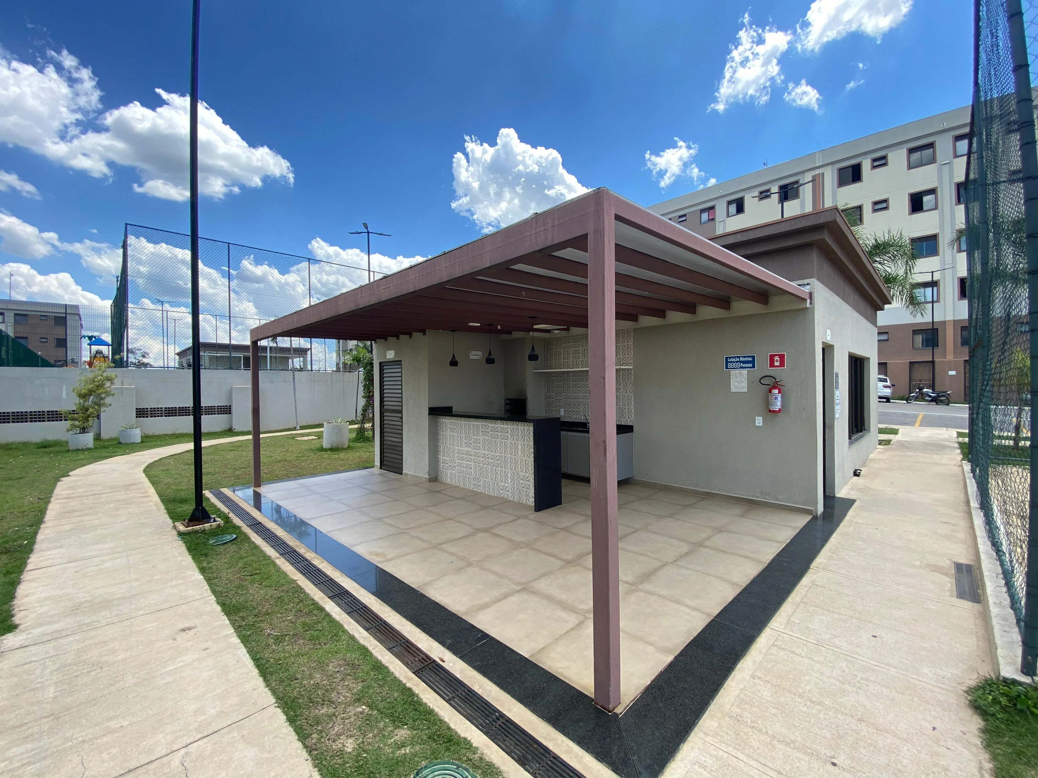 Imagem "Apartamento de 2 Dormitórios no Condomínio Lar Londres - Conforto e Lazer no Centro de Votorantim"