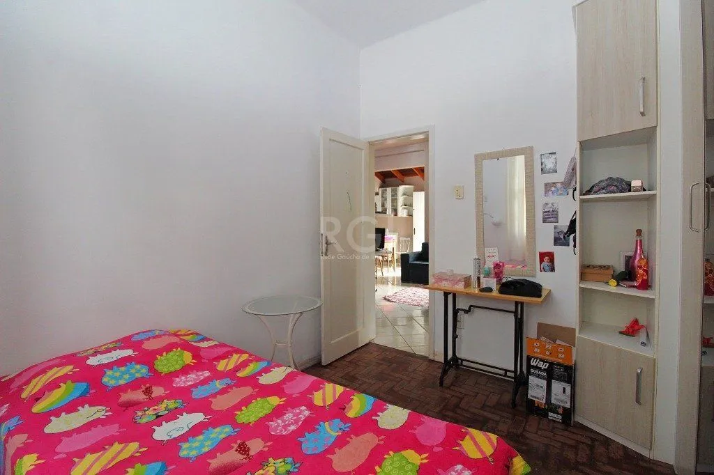 Imagem Casa para Venda - 264m², 3 dormitórios, 2 vagas - Santa Tereza