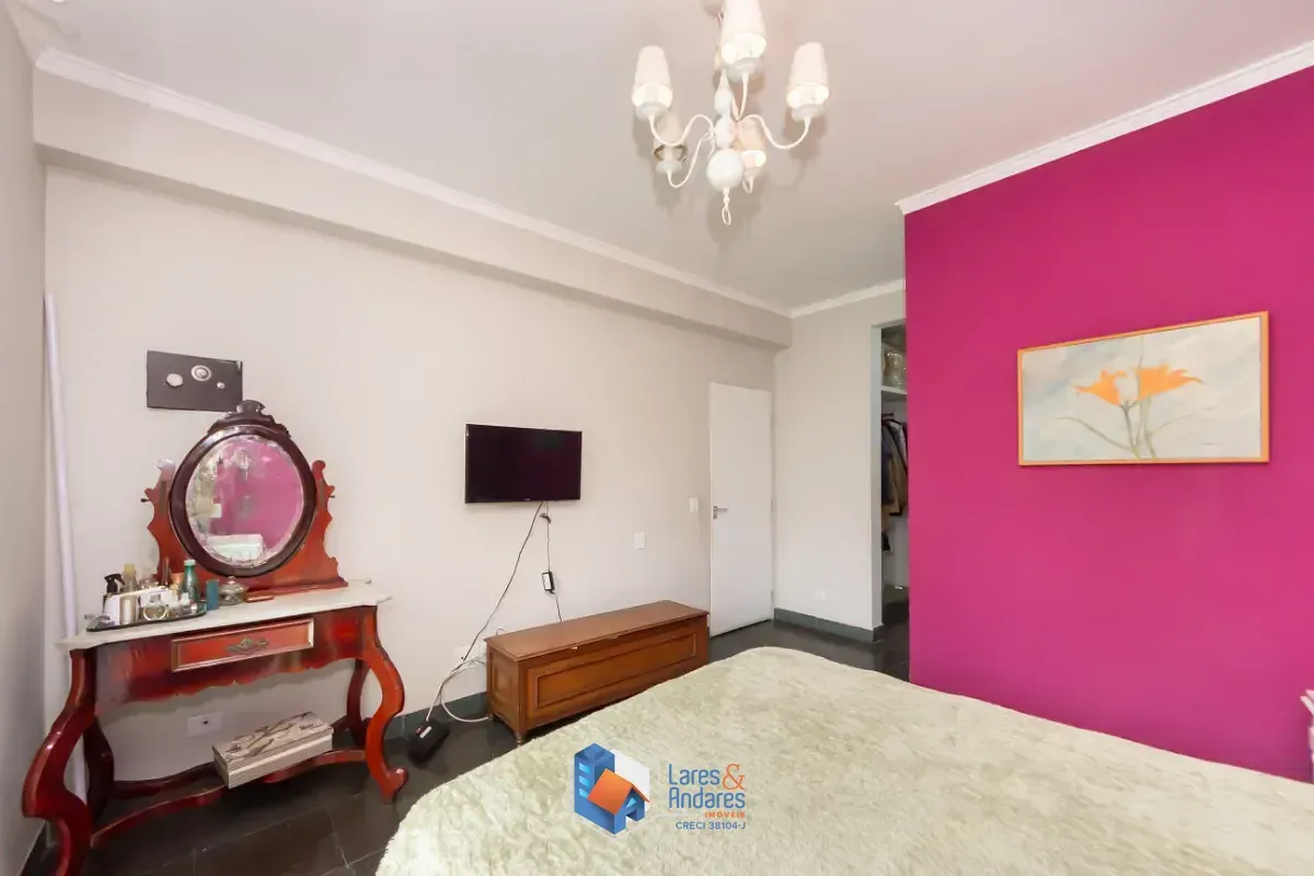 Imagem Casa de vila para venda em Aclimação com 4 quartos, sendo 1 suíte, 247m²