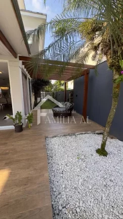 Imagem Casa Condomínio Fechado Alto Padrão Anita Garibaldi