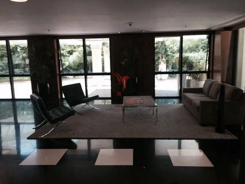 Imagem Alugo apartamento Duplex, mobiliado em Moema. São Paulo