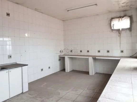 Imagem Sobrado com 400 metros quadrados de área construida, distribuído da seguinte forma: Piso térreo: ...