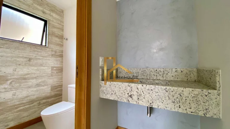 Imagem Casa 3 Quartos, 1 Suíte em Albuquerque, Teresópolis - Estilo e Conforto num verdadeiro Clube.