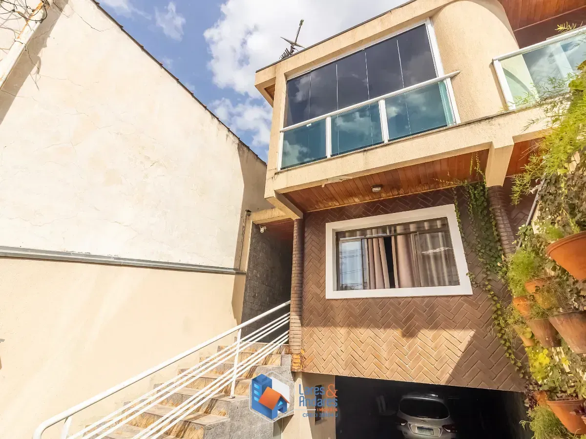 Imagem Sobrado para venda em Moinho Velho com 4 quartos, 206m²