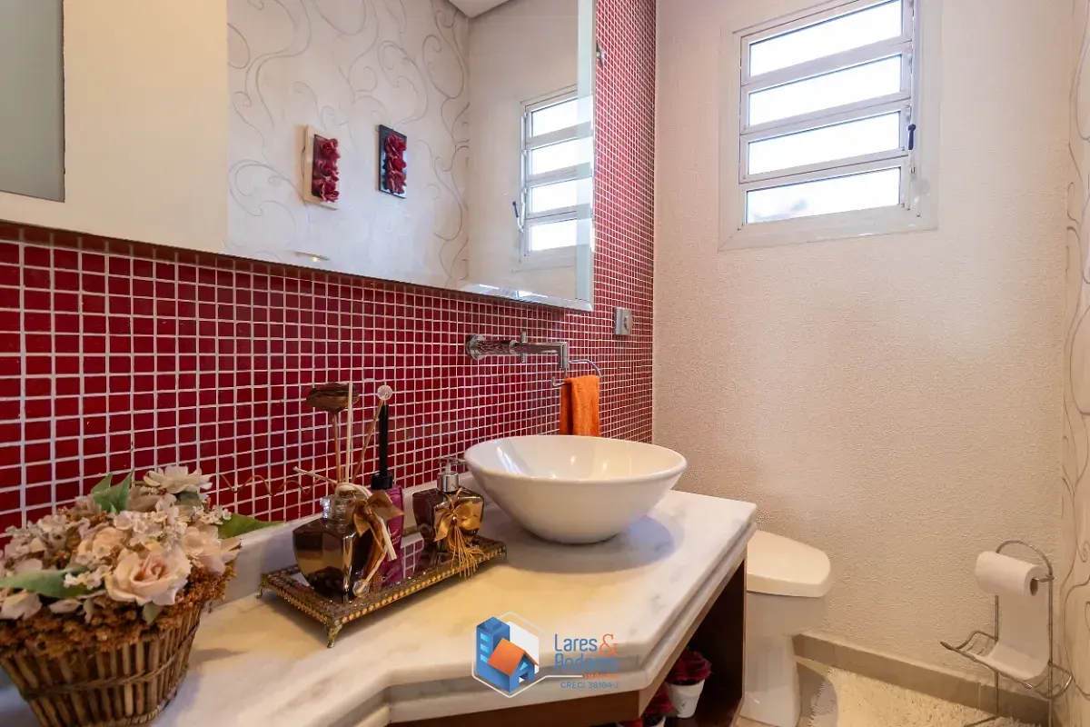 Imagem Casa para venda em Planalto Paulista com 3 quartos, sendo 1 suíte, 320m²