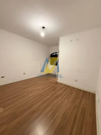 Imagem Casa Assobradada à Venda | Conforto, Espaço e Pronta para Morar